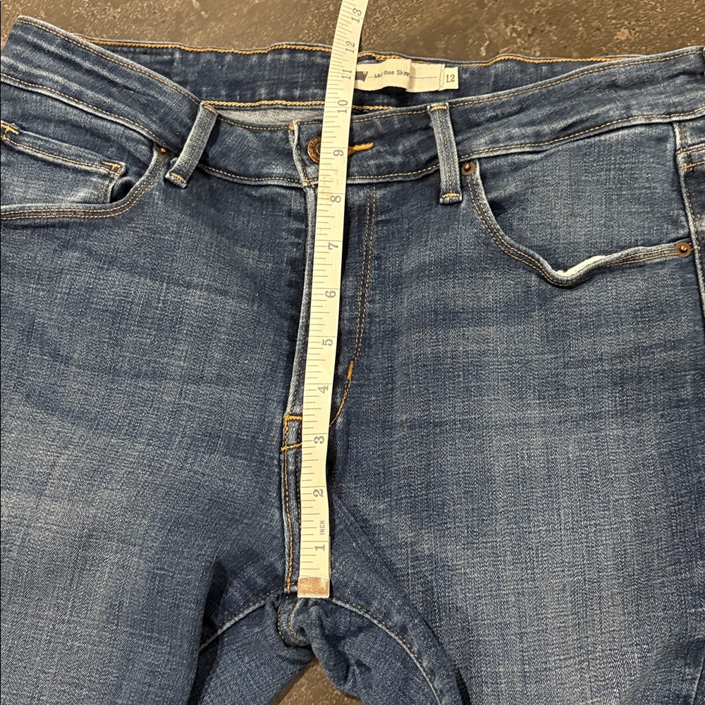 Levi’s Mid Rise Skinny Sz 12 Classic Blue Jeans - Picture 6 of 11